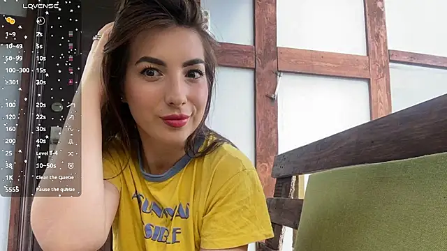 Fiery_Brunette_'s Live XXX Chat
