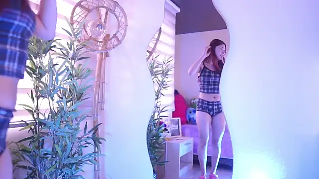 Rebecah_1 élő XXX-chatje