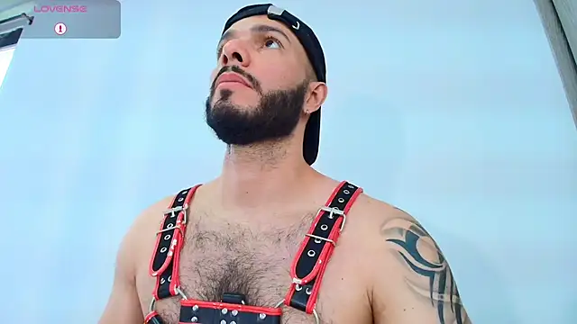 Chat +18 de tommel_bailey ao vivo