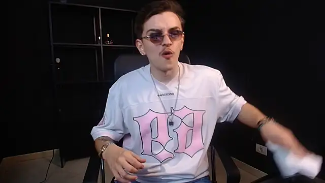 FelixStarkk – Naživo XXX chat