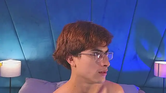 Chat XXX ao vivo de Aaron_Eze
