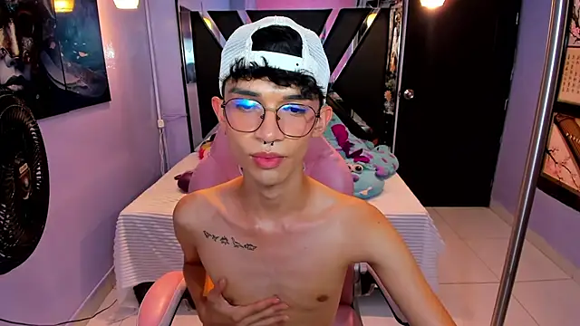 Chat +18 de LiamHeatx ao vivo