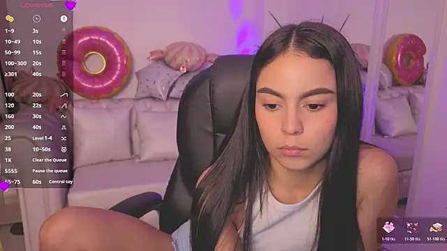 Aleejaa__ Adlı Modelin Canlı XXX Sohbeti