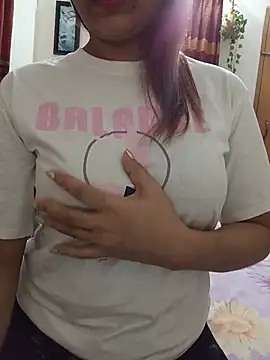 Tanha18 – Live XXX-chat