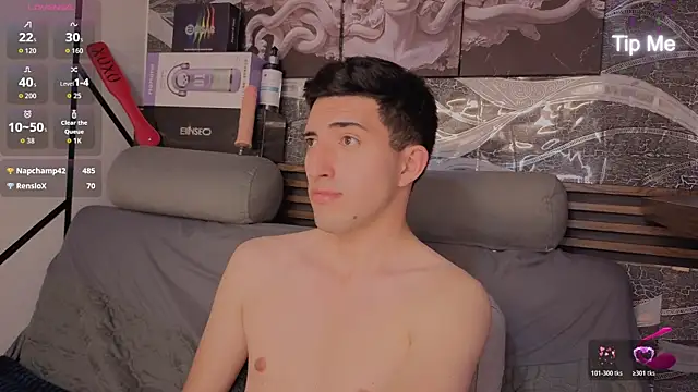 Un_Sluttyy Chat XXX in diretta