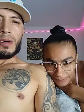 Chat XXX en directo de Leslly_