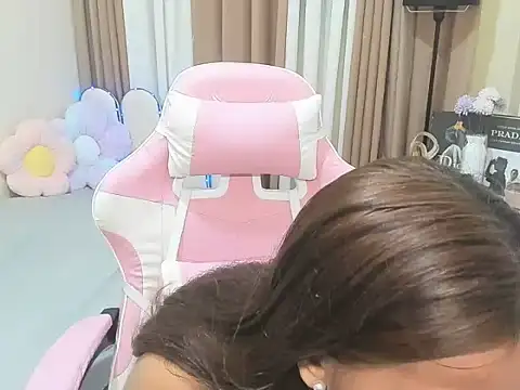 Show modela BigCockErich na web-kameri