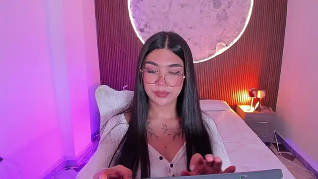 RoseCassie XXX чат на живо