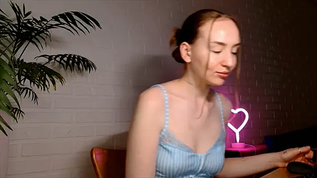 WhitePrincessLuna Chat XXX live