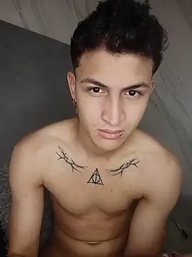 Chat XXX ao vivo de Axel_Romanov