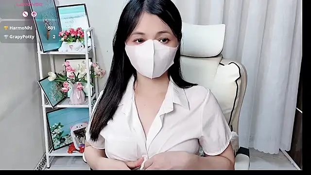 دردشة Clover_Nhi الجنسية المباشرة