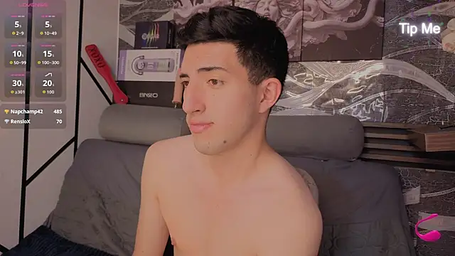 Un_Sluttyy Live XXX-Chat