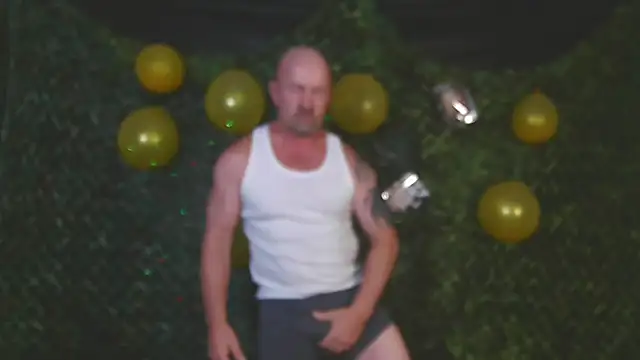 ManlyPrisonGuy webcam show