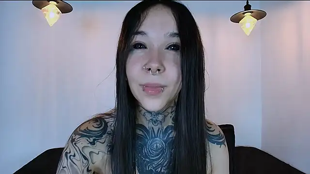 alien_eyes09 Chat XXX in diretta