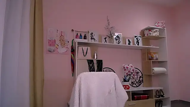 NeuroDoll XXX чат на живо