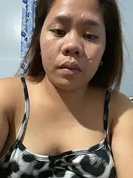 -CLARAMommy-'s Live XXX Chat