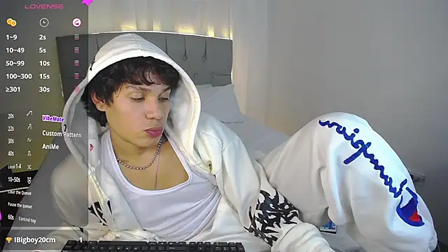 LeoDans_ Live XXX Chat