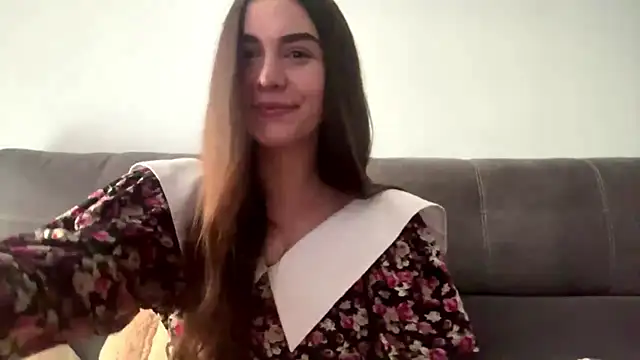 Вебкам-шоу LucyLuxy