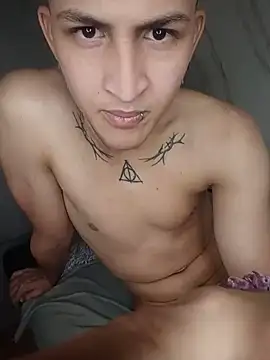 Axel_Romanov live XXX chat