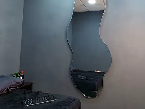 Chat +18 de Stefaniabelluci ao vivo