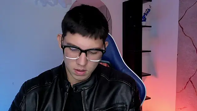 JamesCr_'s Live XXX Chat