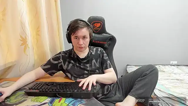 Show de iliaskrislove na webcam