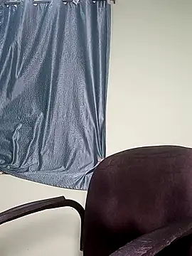 Czat XXX na żywo – shrutee12