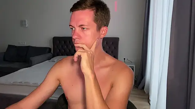 Онлайн чат XXX max_shy