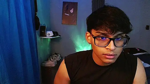 Chat XXX Live Mr_yisuzz