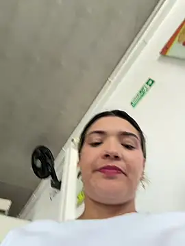 Chat XXX en directo de Sarita-candy
