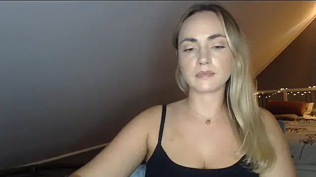 ScarlettSensitive Live XXX-Chat