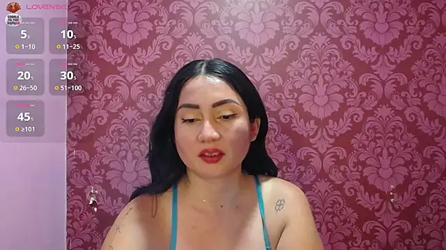 XXX chat uživo modela juliana_diaz