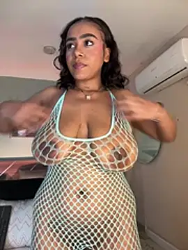 YariRose's Webcam Show
