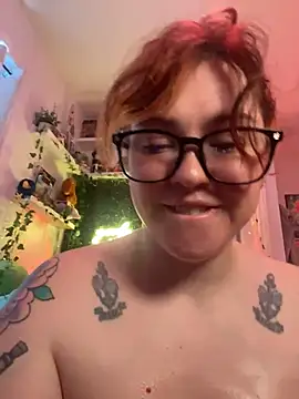 JennKenobi Adlı Modelin Canlı XXX Sohbeti