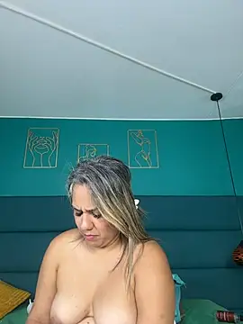 Chat +18 de Camila_Noer ao vivo