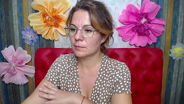 ZheniaNikrasova's Live XXX Chat