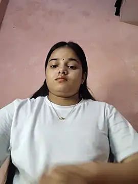 Queen_111 Show in webcam