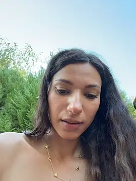 -_MiaQueen_- লাইভ XXX চ্যাট