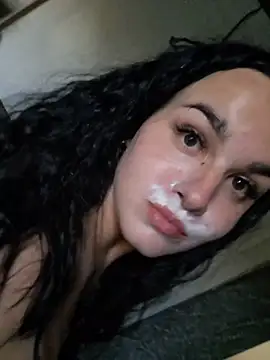 צ'אט XXX בשידור חי של Rozaaaaforyoubigboob