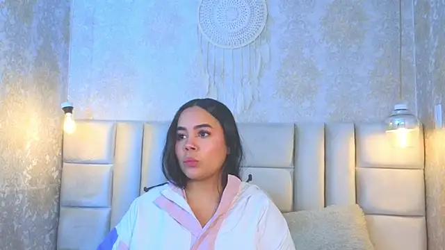 EmilyQueen3x Live XXX-chat