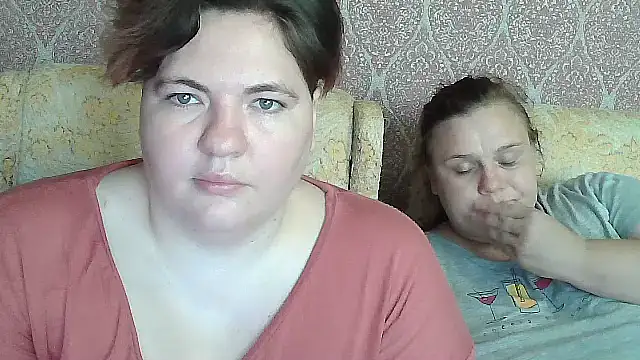 Show modela MilaXHelen na web-kameri