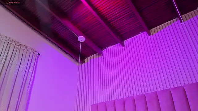 دردشة ScarlettDreamss7 الجنسية المباشرة