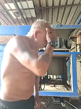 gymrat61 – webcam-show