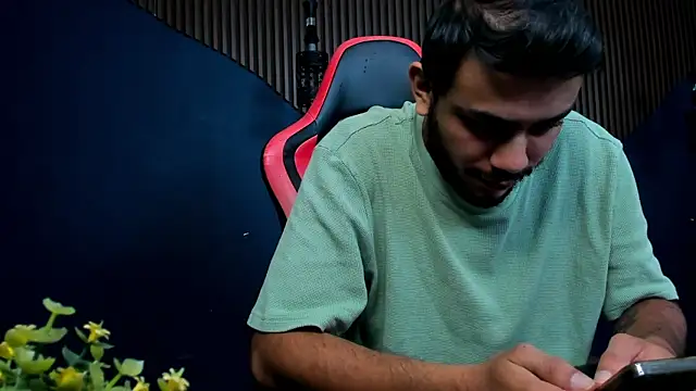 Boss_Domiinator Webcam Show