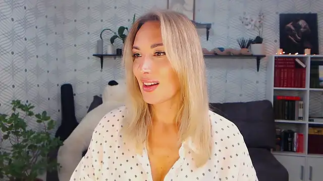 MillaXQueen Live XXX-Chat