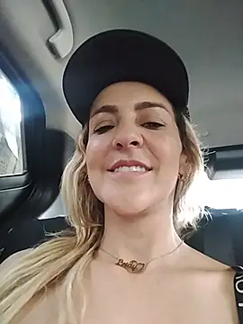 Monita_Med Adlı Modelin Canlı XXX Sohbeti