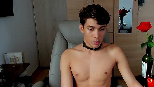 عرض كام AliottTwink