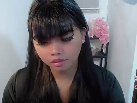 Yourasian_ken Adlı Modelin Canlı XXX Sohbeti