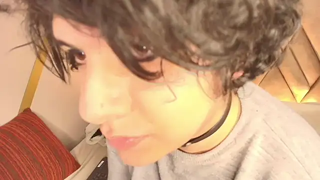 Chat XXX ao vivo de Satuurn_