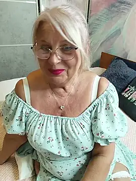 AvrilMillers' Live XXX Chat